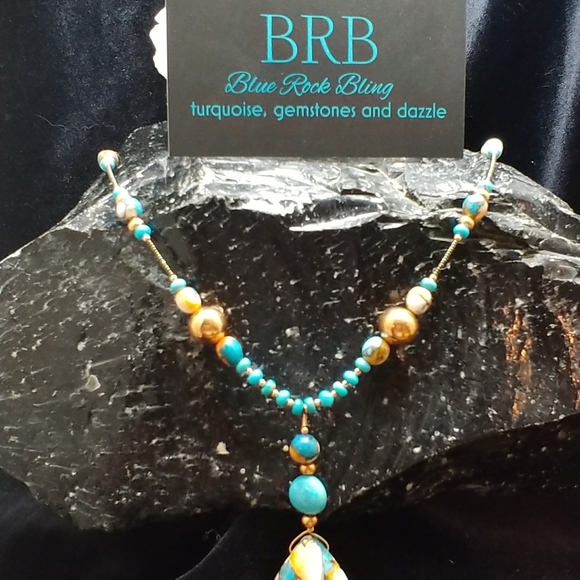 Turquoise, Spiney Oyster and Turquoise Necklace - Picture 2 of 3